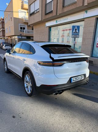 Porsche Cayenne Coupe S 2020