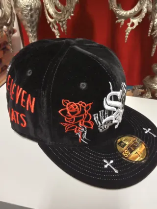 Gorra New Era 59Fifty Negra y Roja Talla 7.1/2