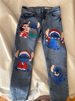 Pantalones vaqueros con personajes Disney