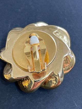 Pendientes antiguos dorados con piedras
