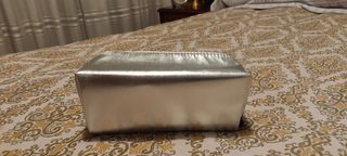 Neceser Gucci Plateado