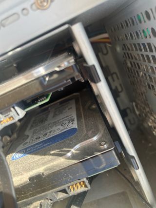 Ordenador sobremesa ASUS + Pantalla LG + Altavoces