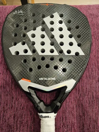 Pala Adidas Metalbone 2025