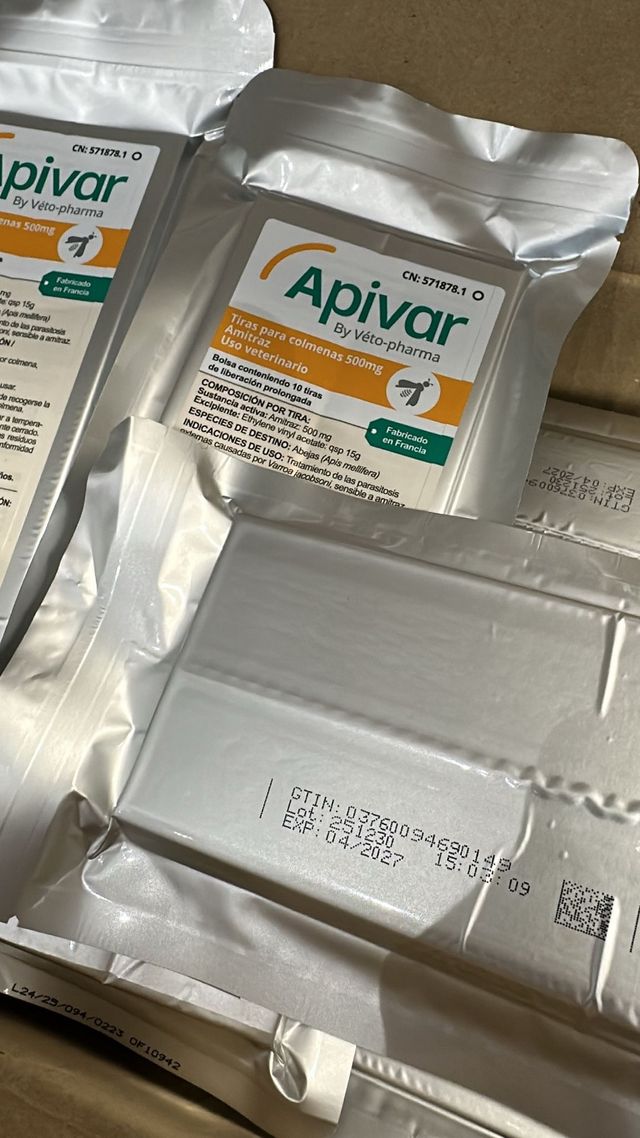 4 paquetes tiras colmenas + 1kg cera Xavier