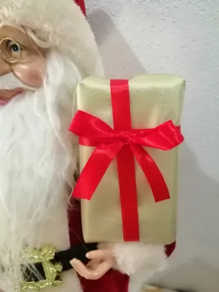 Babbo Natale con Orsetto e Regalo