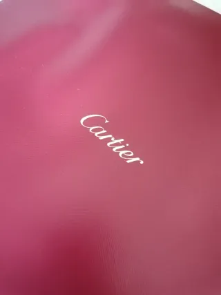 Bolsa Cartier Sin Uso