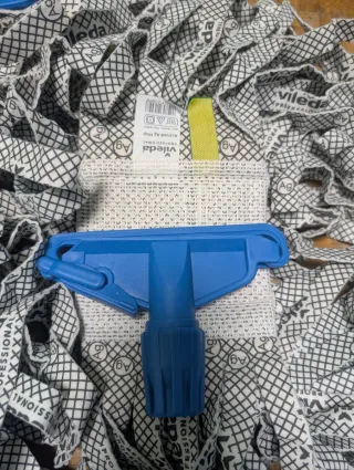 Dos cubos profesionales y tres recambios vileda