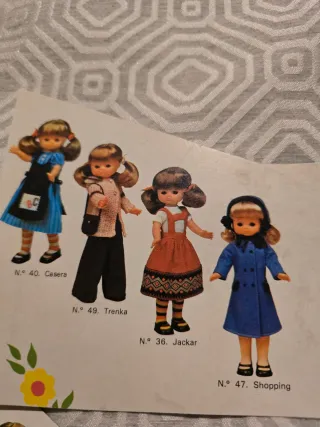 Recortes catálogo muñecas Lesly vestidos