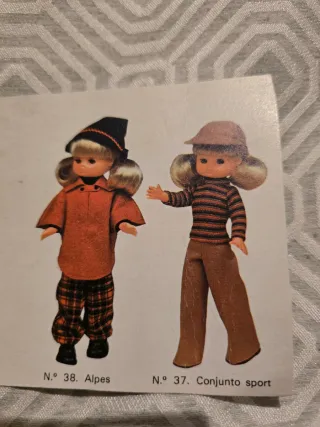 Recortes catálogo muñecas Lesly vestidos