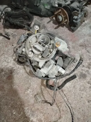 Carburador y colector Fiesta/Escort 1.6 CVH