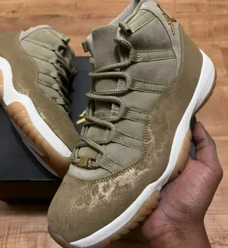 Nike Air Jordan 11 Beige/Verde