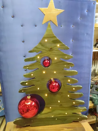 Alberi di Natale decorativi (Prezzo su richiesta)
