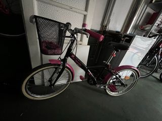 Bicicleta infantil BTWIN rosa con cesta