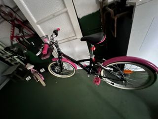 Bicicleta infantil BTWIN rosa con cesta