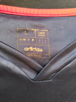 Camiseta Adidas Suecia Azul y Rosa.