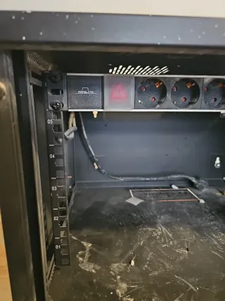 Rack UP RACK para servidores