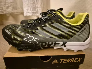 Zapatillas Adidas Terrex Speed PRO SG nuevas