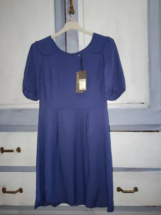 Vestido azul con cuello Peter Pan