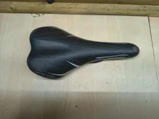 Sillín Scott Negro Anti-Scratch