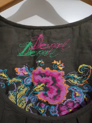 Blusita/Casaca Bordada Flores