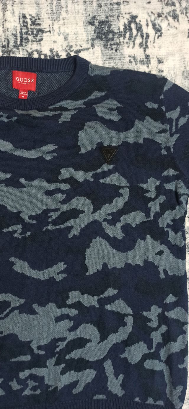 Jersey Guess Camuflaje Azul Oscuro