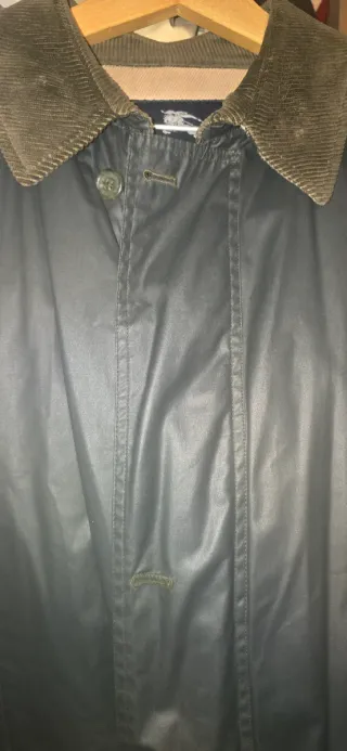 Chaquetón Burberry Impermeable Negro/Verde Oliva