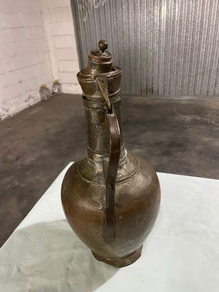 Brocca in Rame Antica