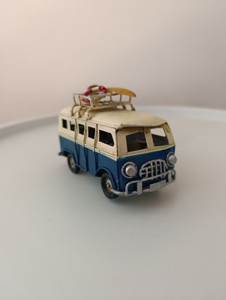 Adorno furgoneta vintage surf