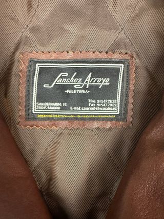 Chaqueta de Piel Marrón Clásica