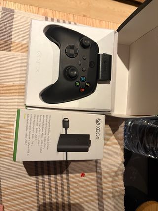 Mando Xbox Carbon Black + Batería Recargable