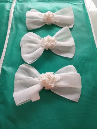 Pack 3 Lazos de Seda Blancos con Flores (Mod. R7)