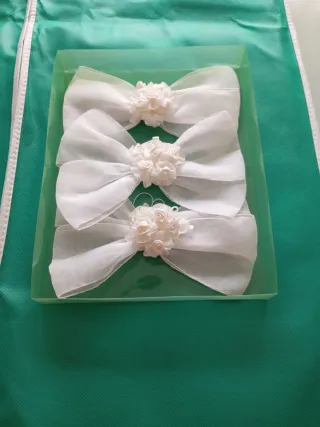 Pack 3 Lazos de Seda Blancos con Flores (Mod. R7)