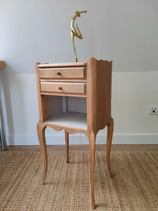 Mesita velador francesa madera y metal