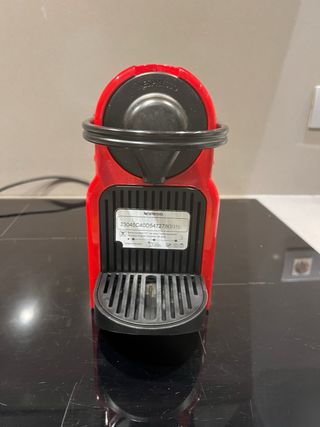Cafetera Nespresso Roja
