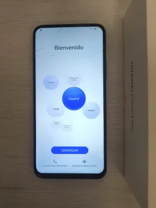 Varios telefoni: Huawei P Smart Pro e Redmi 9T