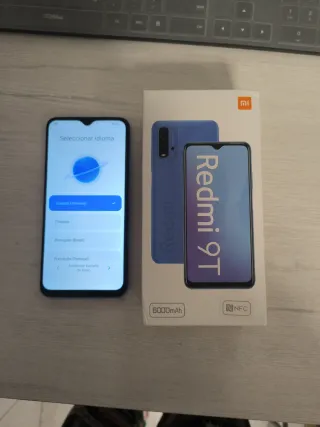 Varios telefoni: Huawei P Smart Pro e Redmi 9T