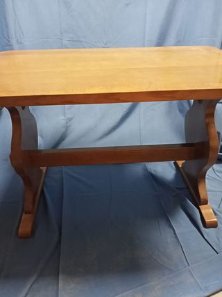 Mesa de madera rústica