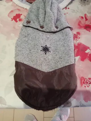 Chaqueta para perro marrón y gris