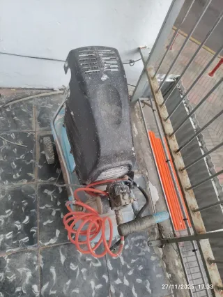 Compresor de aire azul