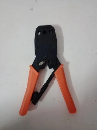 Alicate crimpadora RJ45/RJ11/RJ12 profesional