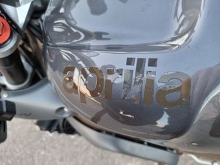 Aprilia Tuono RSV1000