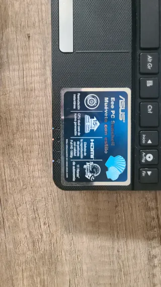 Asus Eee PC 7 Netbook