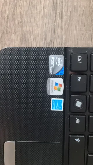 Asus Eee PC 7 Netbook