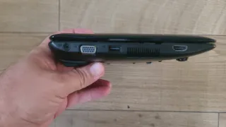 Asus Eee PC 7 Netbook