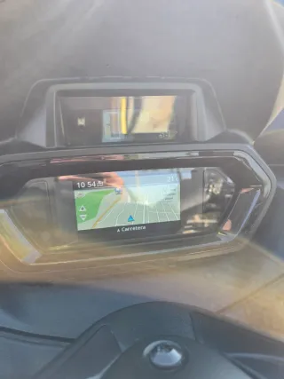 Yamaha XMAX 300 Tech MAX 9000 km