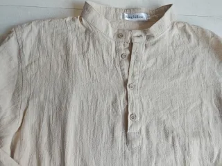 Camisa Lino Beige Talla M cuello henley