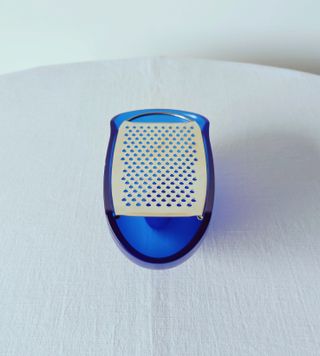 Alessi grattugia “Parmenide”, colore blu, nuova