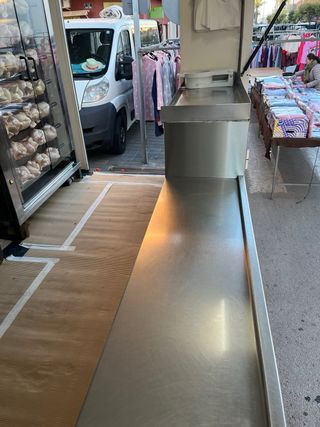 Camión asador de pollos