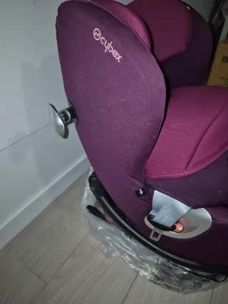 Silla de coche Cybex púrpura