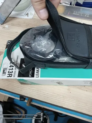 Localizador fugas digital Kyoritsu. Pinza.